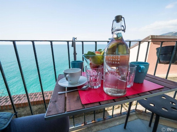 Il Baluardo Sea View Apartment on the Cliff image 12